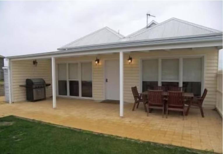 Surfside Holiday Park Warrnambool Exterior foto
